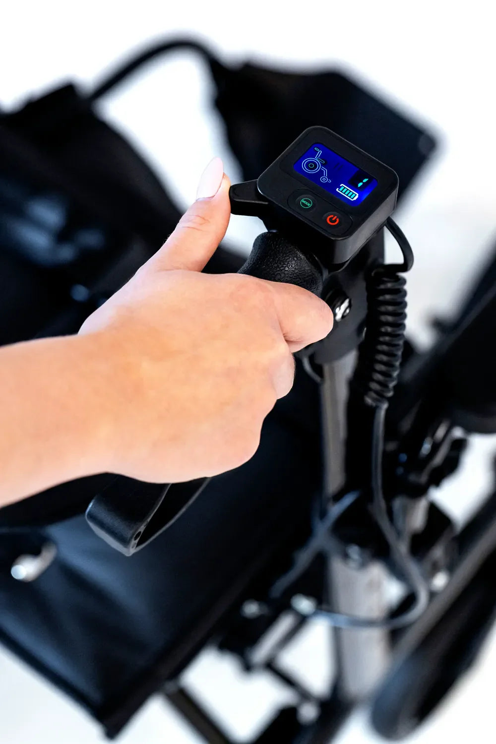 Antar Elektrischer Rollator/Rollstuhl moderne 2-in-1-Lösung – AT52334