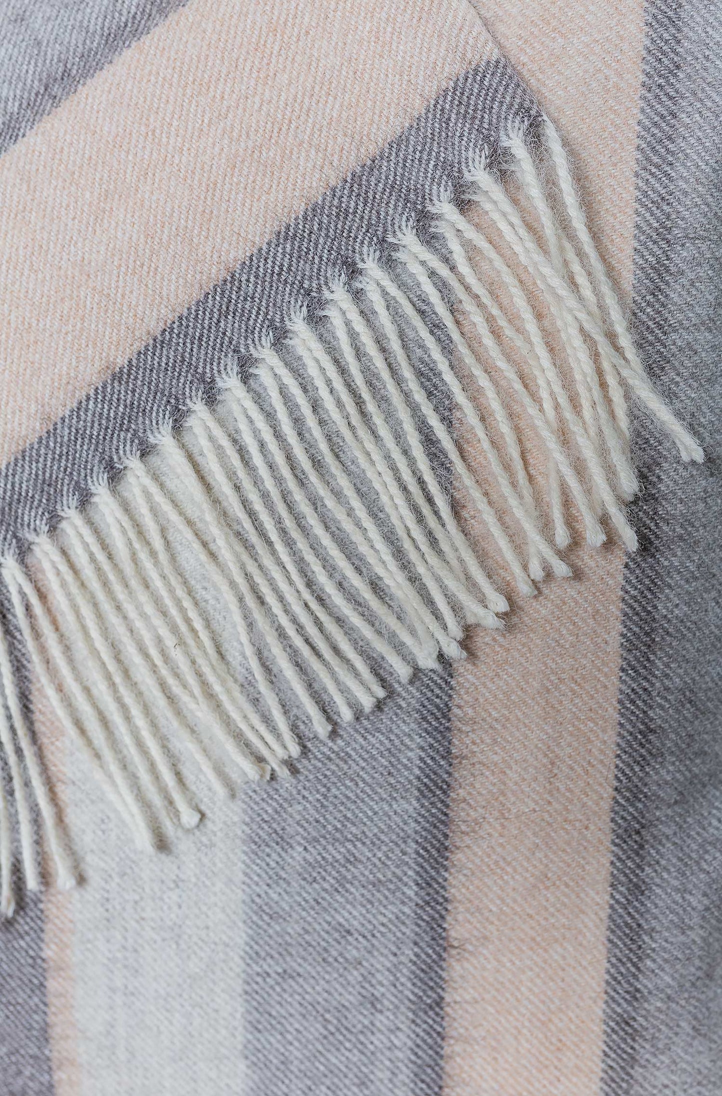 KUNA - Viscacha Decke – 100 % Baby‑Alpaka (Eco Line, ungefärbt)