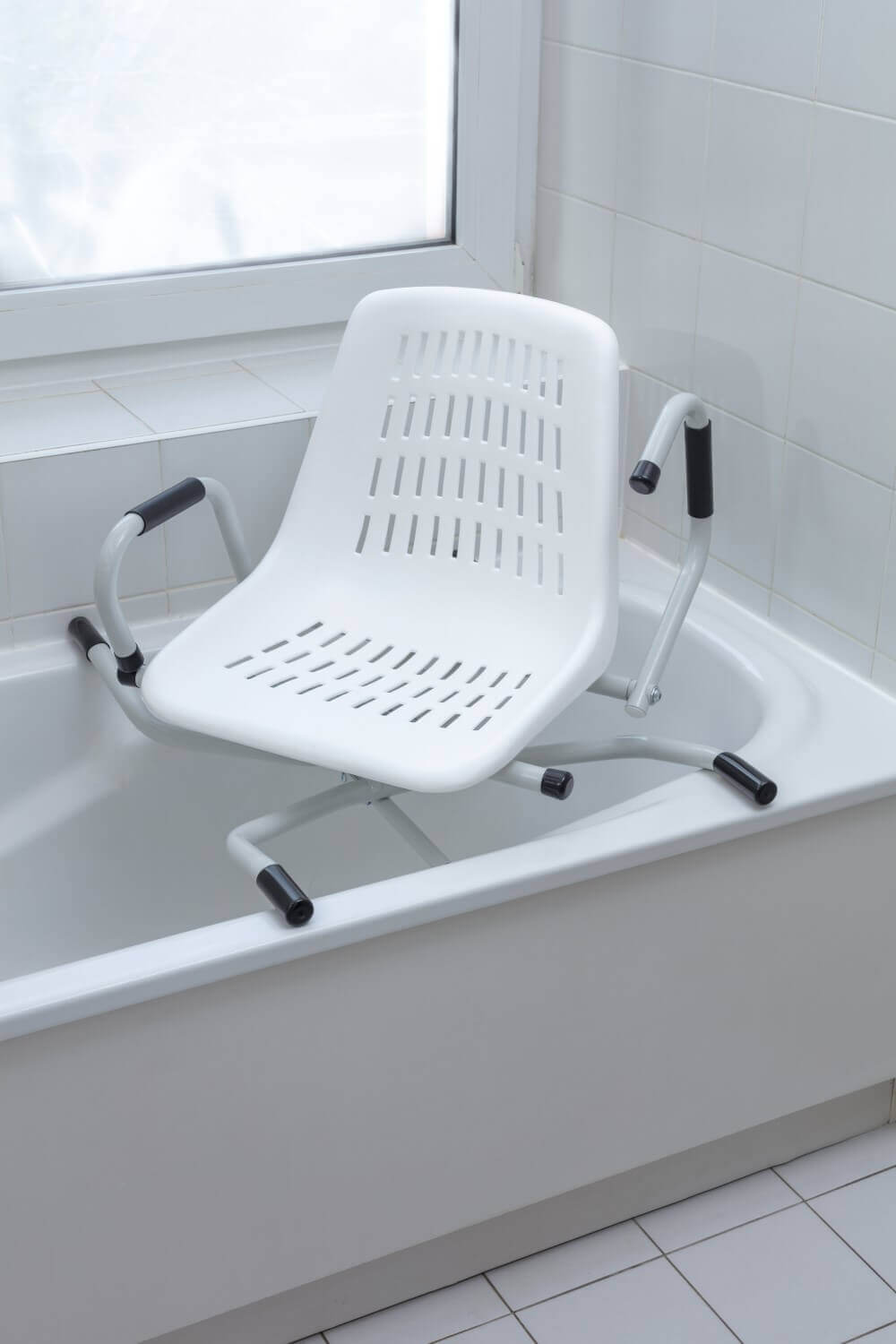 Badewannensitz Atlantis IV 360° drehbar mit Armlehnen