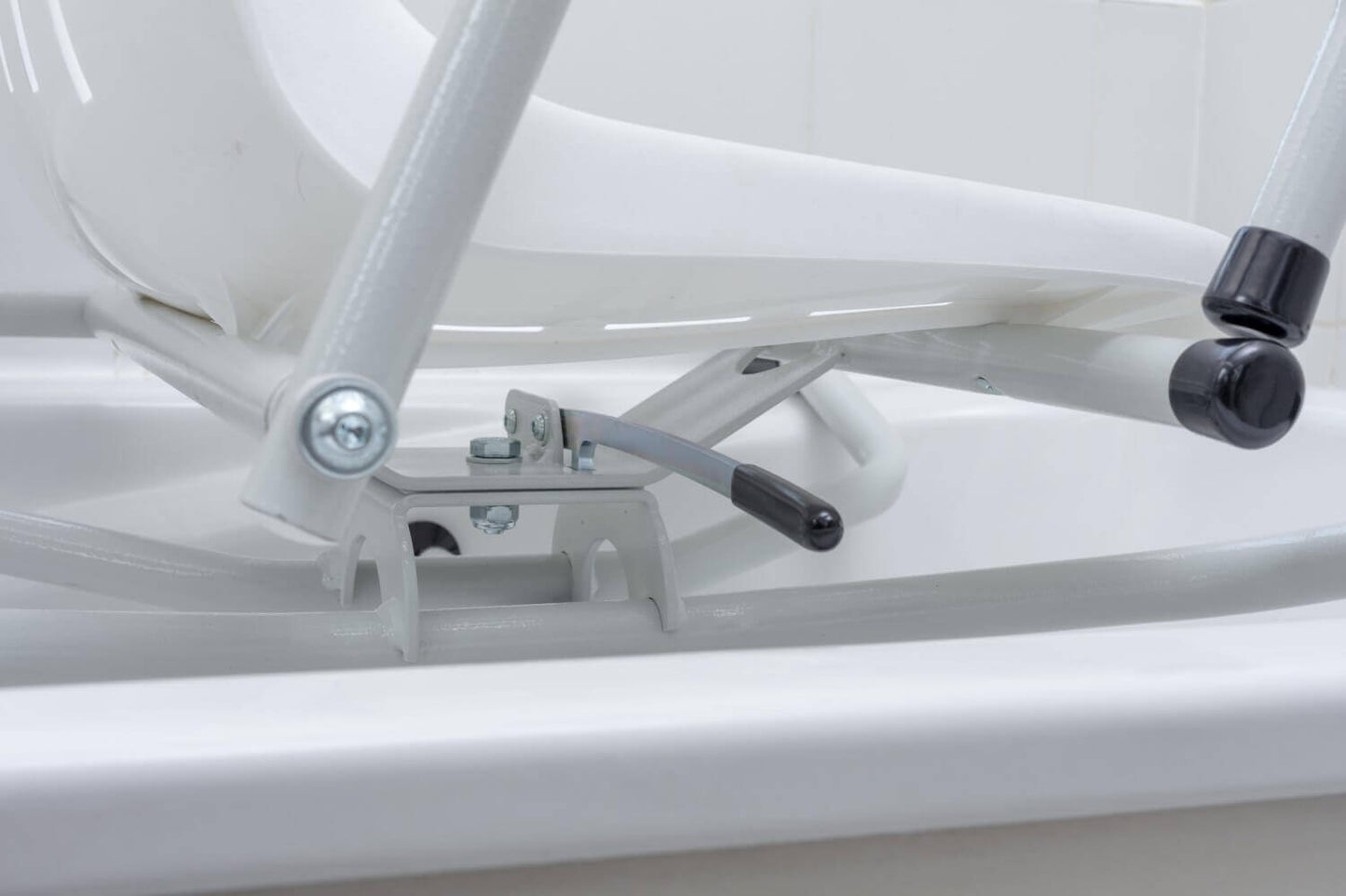 Badewannensitz Atlantis IV 360° drehbar mit Armlehnen