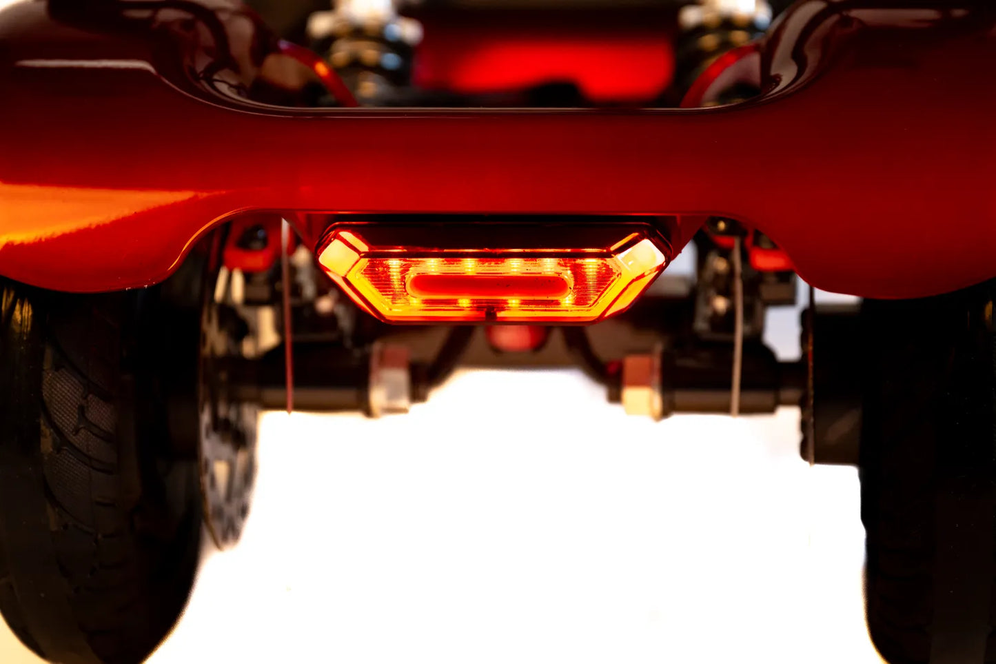 Faltbarer Elektro-Scooter mit Sitz & Korb, 25 km Reichweite