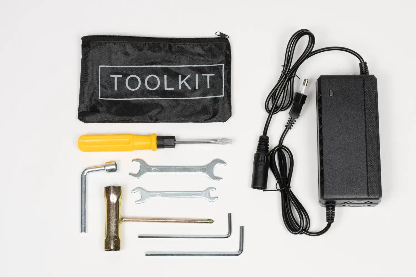 Antar Elektrischer Rollstuhl aus Carbonstahl Schwarz – AT52332