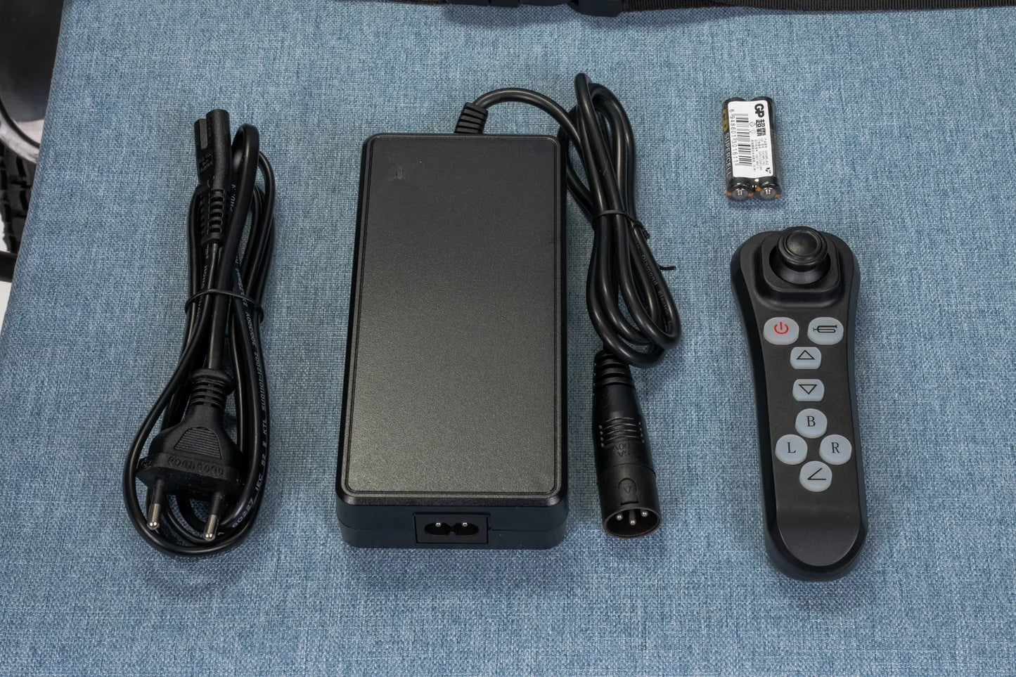 Elektrischer Rollstuhl – faltbar, leicht & mit Fernbedienung