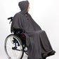 Rollstuhl‑Poncho Fleece mit Kapuze – warm, leicht, waschbar