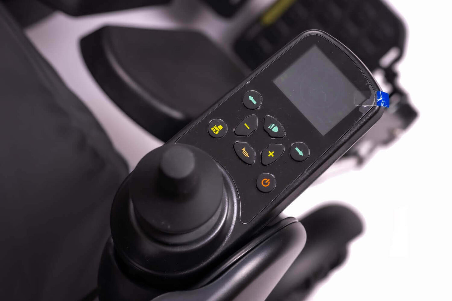 Faltbarer Elektrorollstuhl – 25 km Reichweite & App-Steuerung