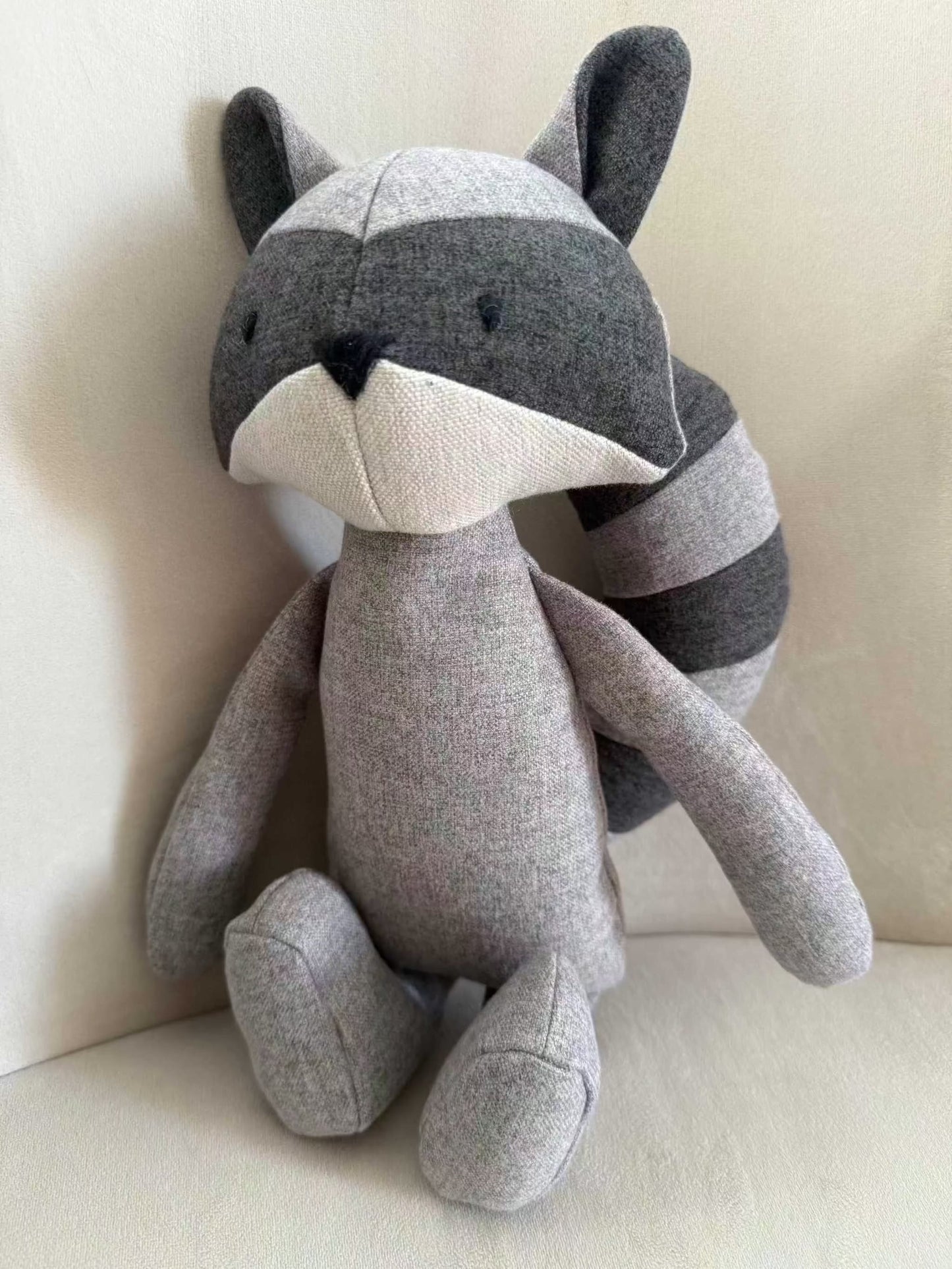 Kuscheltier Spielzeug Wil der Waschbär mit Knisterohren & Oekotexstoff