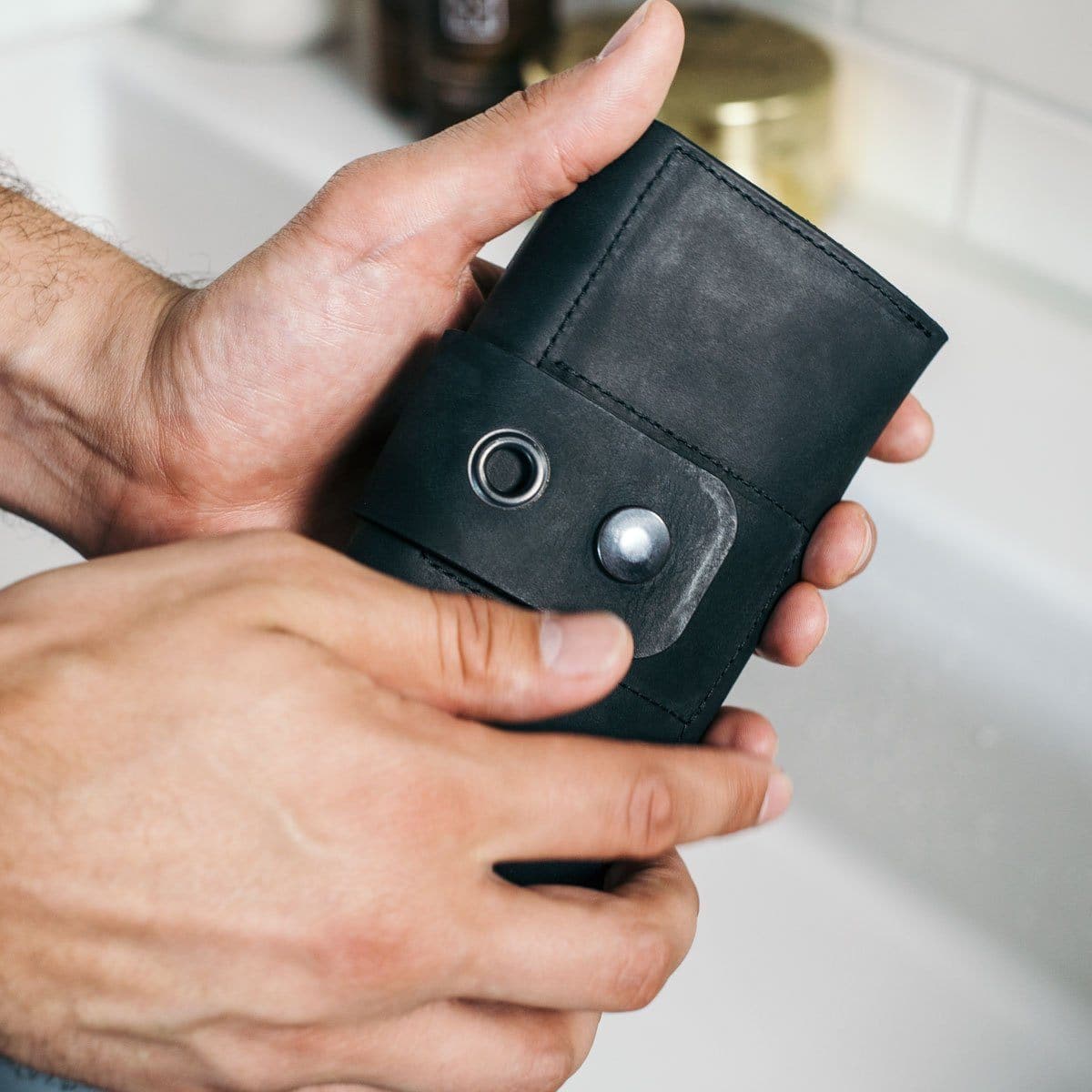 Ledertasche | Etui für Rasierer und Rasierpinsel