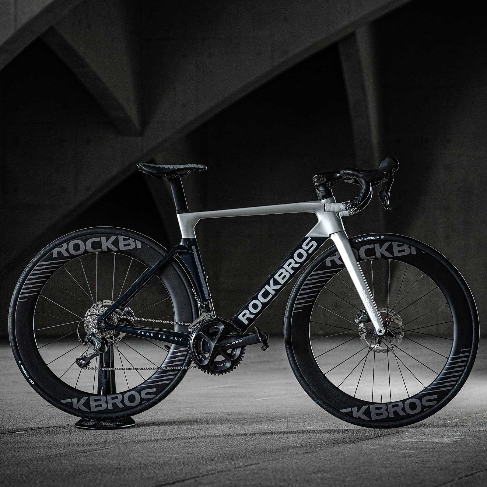 rennrad laufradsatz disc steckachse ROCKBROS 700C Carbon Laufradsatz 65mm Scheibenbremse Steckachse Laufra – Unimother